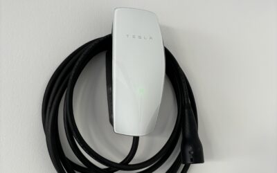 PhéniX Tech : installateur certifié pour les bornes de recharge Tesla Wall Connector